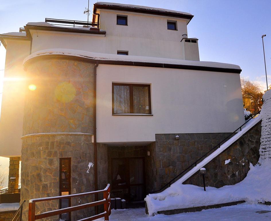 Urocza Art Pensjonat Krynica Zdroj Exterior foto